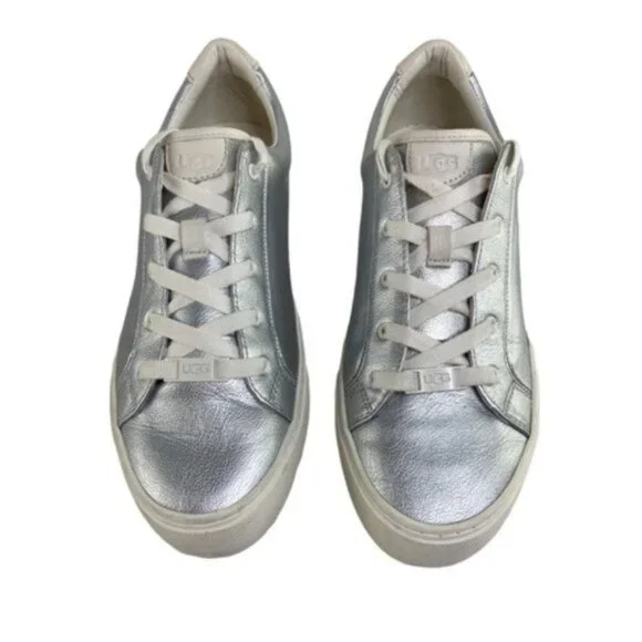 Ugg Zilo Silver Metallic Lace Up Low Cut Sneakers